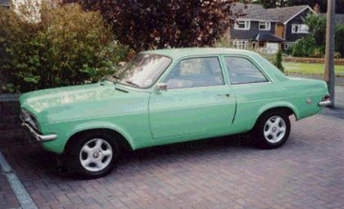Here's the Viva that was originally featured in a Persil TV advert a few years ago. I don't think any Vivas were originally this colour.