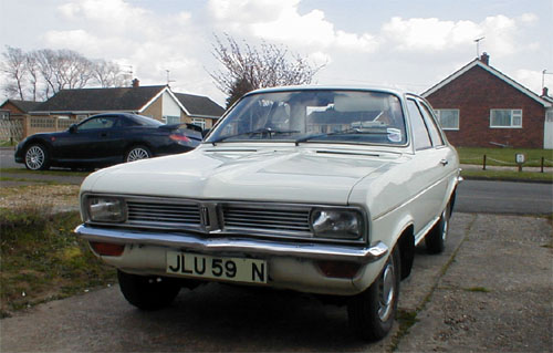 Peter George's excellent original example of an HC. Never welded at all! Quite a rare piece nowadays!